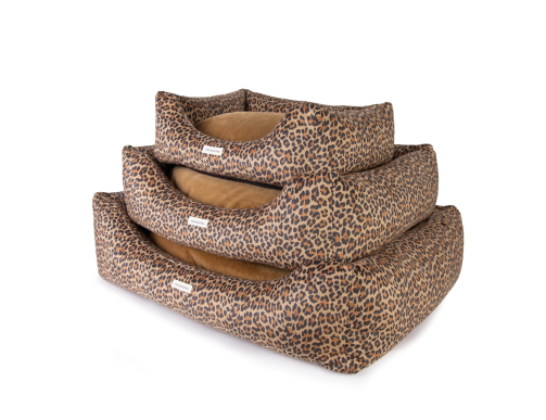 sofa moustaches panthere cognac chien